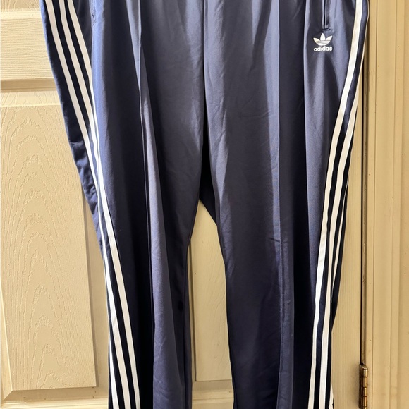 Adidas firebird pants. Size 3xl. Color is blue. - Picture 4 of 6